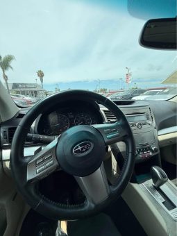 
										2011 Subaru outback full									