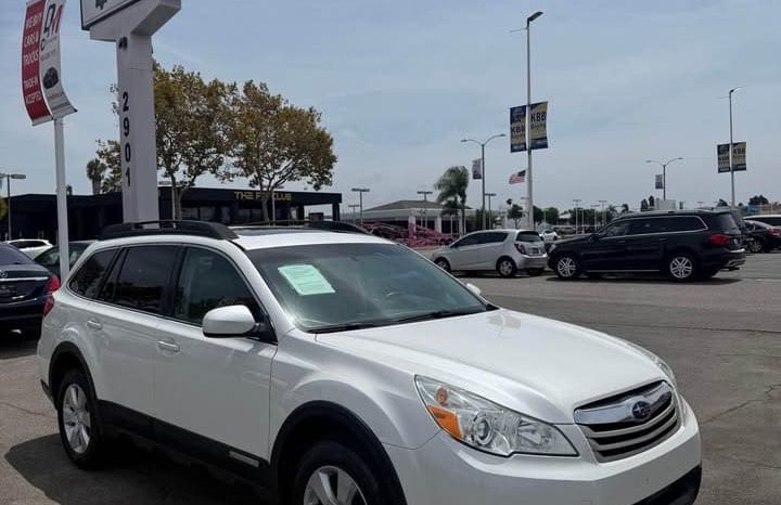 
								2011 Subaru outback full									
