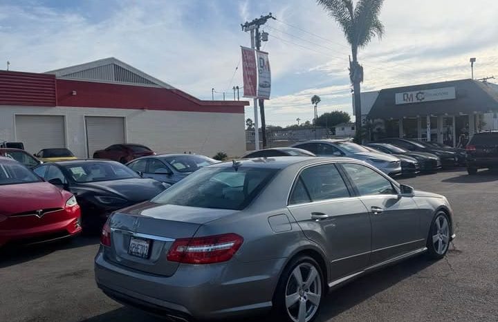 
								2011 Mercedes-Benz e-class E 350 Sedan 4D full									