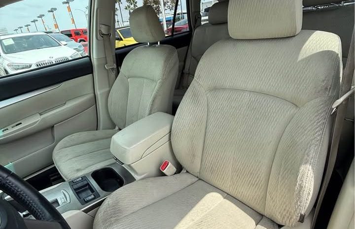 
								2011 Subaru outback full									