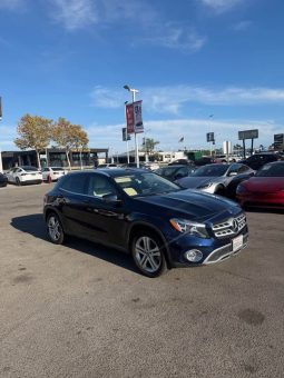 
										2018 Mercedes-Benz GLA 250 Sport Utility 4D full									