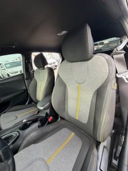 
										2020 Hyundai veloster Turbo R-Spec full									