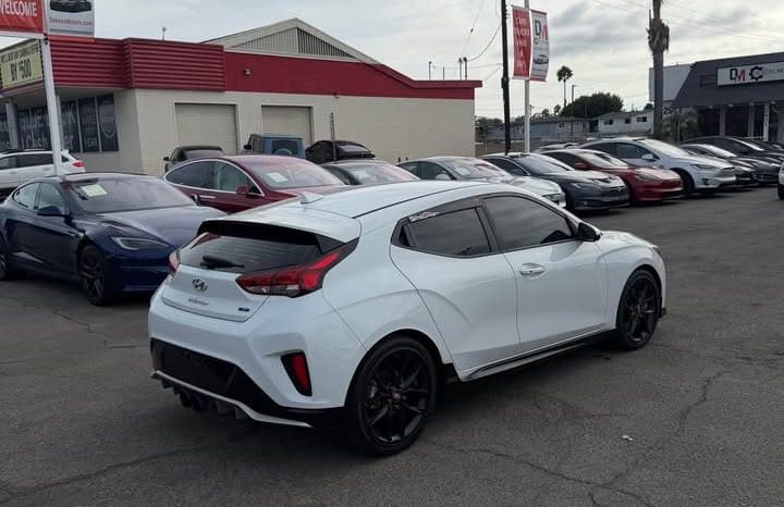 
								2020 Hyundai veloster Turbo R-Spec full									