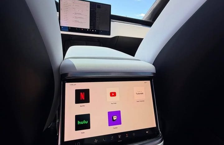 
								2023 Tesla model x Plaid Sport Utility 4D full									