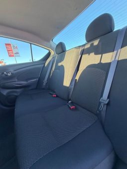 
										2013 Nissan versa full									