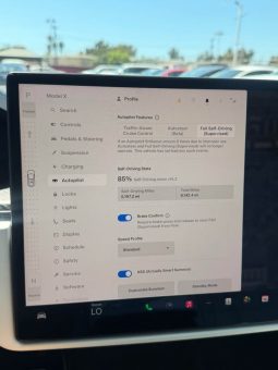 
										2023 Tesla model x Plaid Sport Utility 4D full									