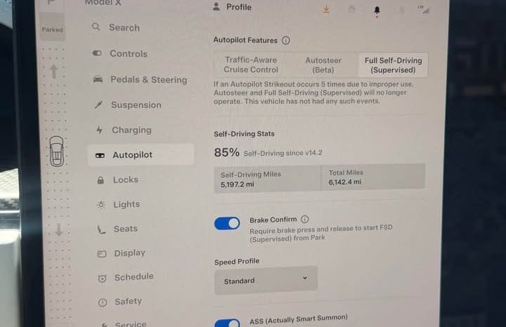 
								2023 Tesla model x Plaid Sport Utility 4D full									