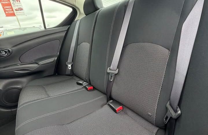 
								2016 Nissan versa full									