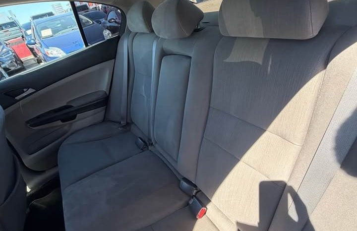 
								2011 Honda accord Sedan 4D full									