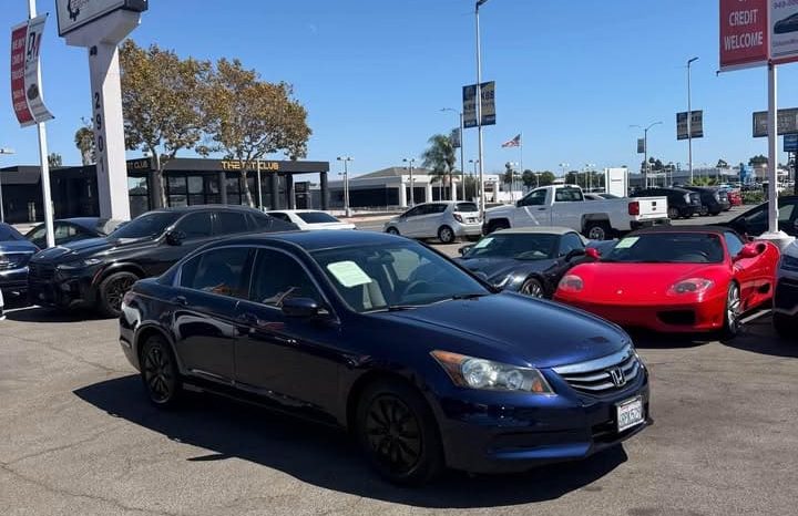 
								2011 Honda accord Sedan 4D full									