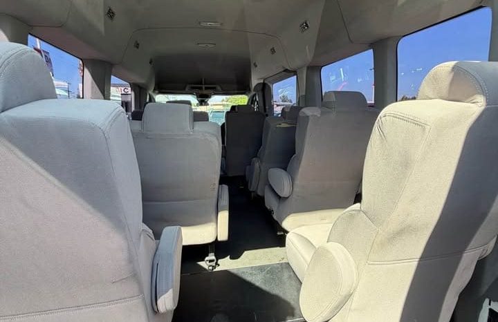 
								2018 Ford transit 350 passenger van XLT w/Medium Roof Van 3D full									