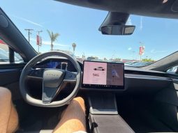 
										2026 Tesla model s Plaid Sedan 4D full									