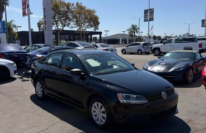 
								2013 Volkswagen jetta full									
