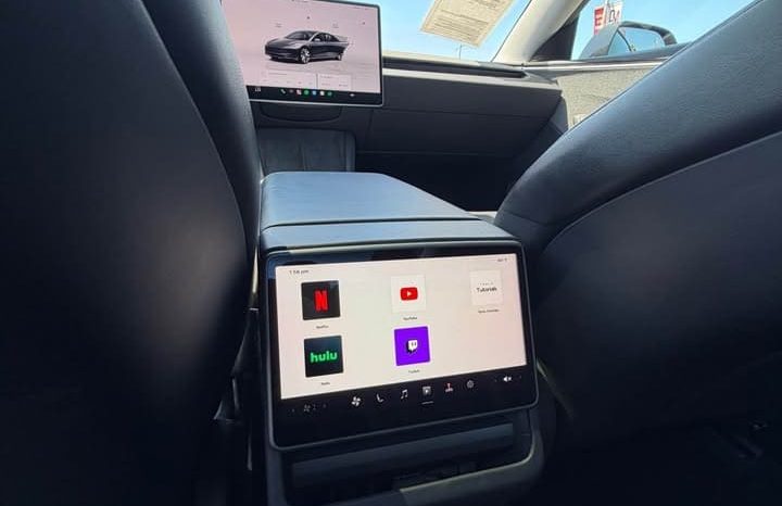 
								2024 Tesla model 3 Sedan 4D full									