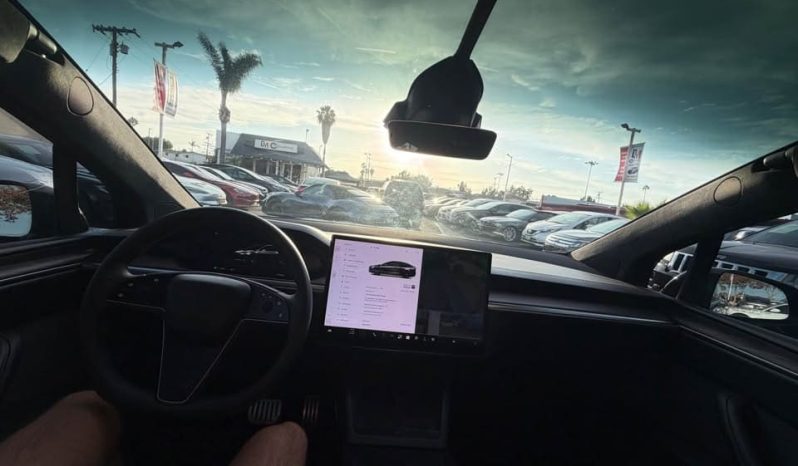 
								2025 Tesla model x Long Range Sport Utility 4D full									