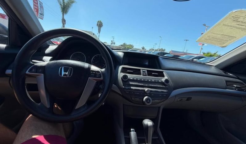 
								2011 Honda accord Sedan 4D full									