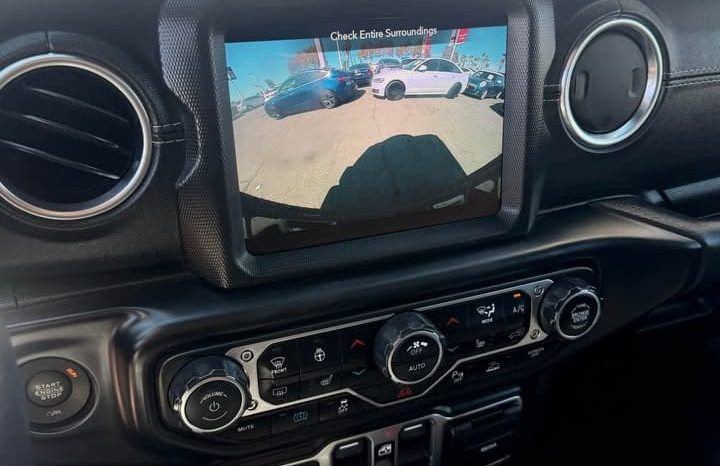 
								2021 Jeep wrangler unlimited 4xe Sahara 4xe Sport Utility 4D full									