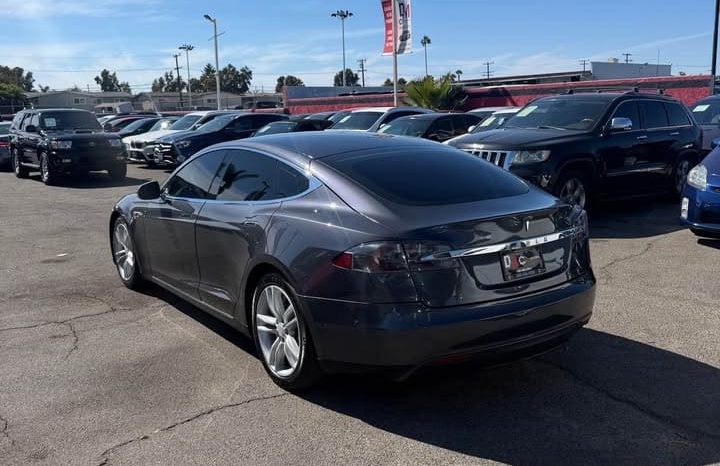 
								2015 Tesla model s 90D Sedan 4D full									