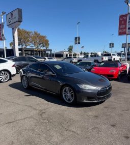
										2015 Tesla model s 90D Sedan 4D full									