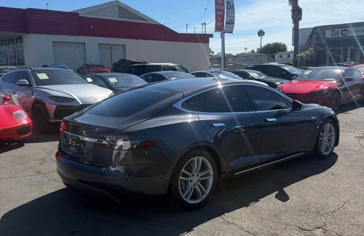 
								2015 Tesla model s 90D Sedan 4D full									