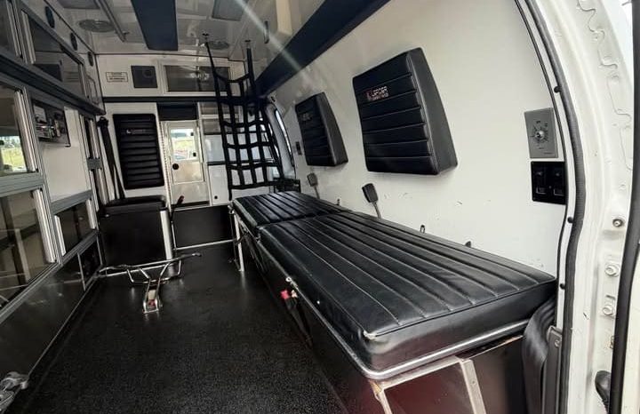 
								2009 Ford econoline e350 cargo full									