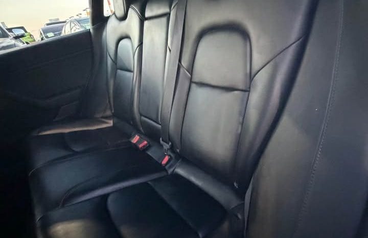
								2023 Tesla model 3 Standard Range Sedan 4D full									