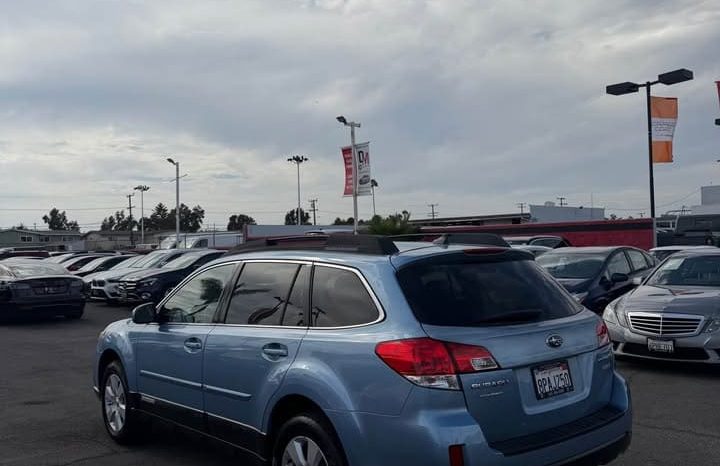 
								2012 Subaru outback full									