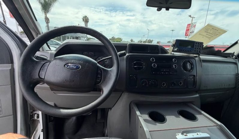 
								2009 Ford econoline e350 cargo full									