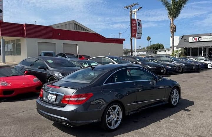 
								2012 Mercedes-Benz e-class E 550 Coupe 2D full									