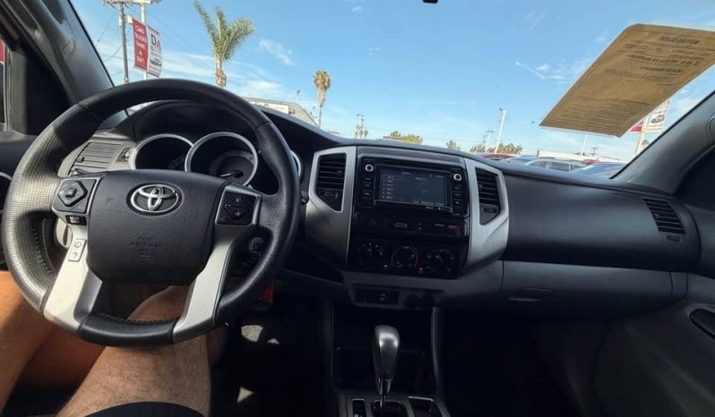 
								2014 Toyota tacoma double cab full									