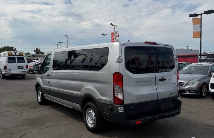 
								2015 Ford transit 350 passenger van XLT w/Low Roof Van 3D full									