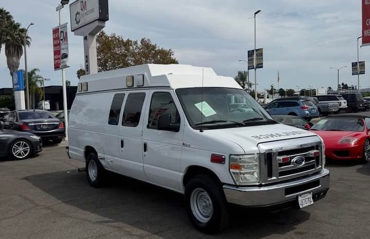 
								2009 Ford econoline e350 cargo full									