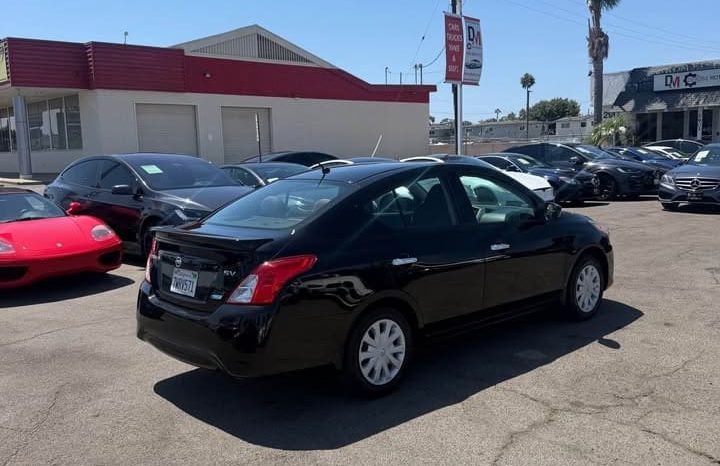 
								2015 Nissan versa full									