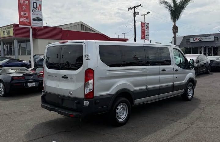 
								2015 Ford transit 350 passenger van XLT w/Low Roof Van 3D full									