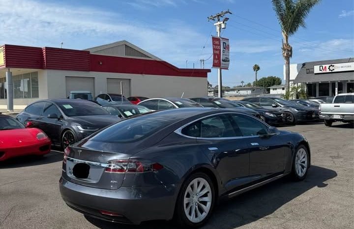 
								2017 Tesla model s 60D Sedan 4D full									