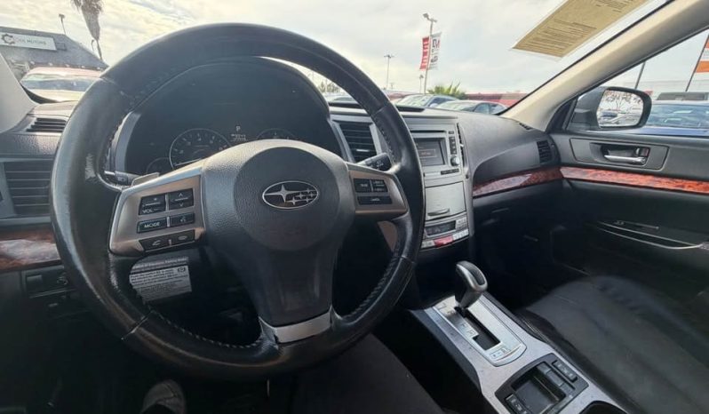 
								2012 Subaru outback full									