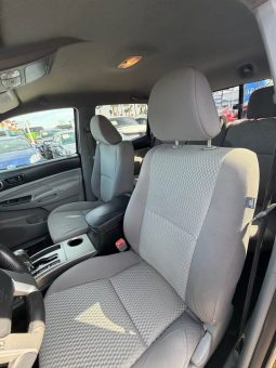 
										2014 Toyota tacoma double cab full									