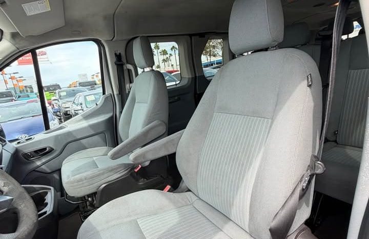 
								2015 Ford transit 350 passenger van XLT w/Low Roof Van 3D full									