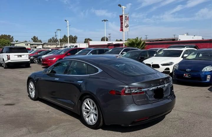 
								2017 Tesla model s 60D Sedan 4D full									