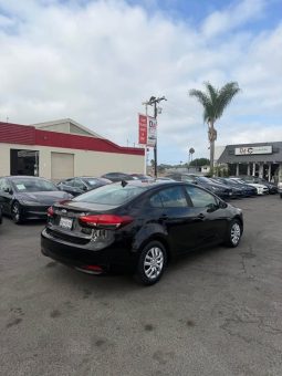 
										2018 Kia forte LX Sedan 4D full									