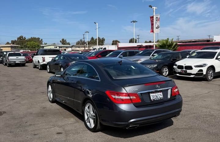 
								2012 Mercedes-Benz e-class E 550 Coupe 2D full									
