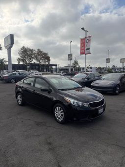 
										2018 Kia forte LX Sedan 4D full									