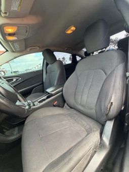 
										2015 Chrysler 200 S Sedan 4D full									