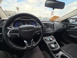 
										2015 Chrysler 200 S Sedan 4D full									