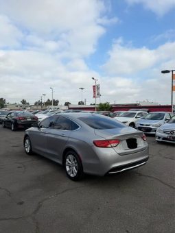 
										2015 Chrysler 200 S Sedan 4D full									