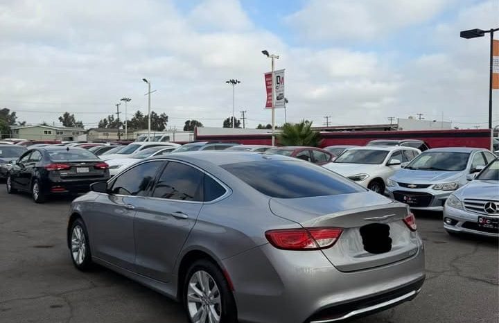 
								2015 Chrysler 200 S Sedan 4D full									
