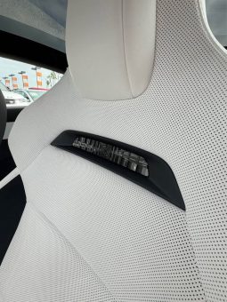 
										2024 Tesla model s Plaid Sedan 4D full									