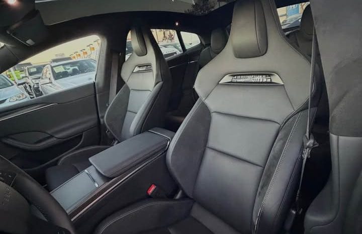 
								2026 Tesla model s Plaid Sedan 4D full									