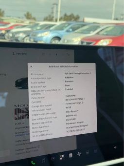 
										2024 Tesla model s Plaid Sedan 4D full									