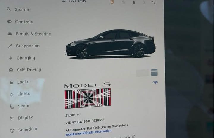 
								2024 Tesla model s Plaid Sedan 4D full									